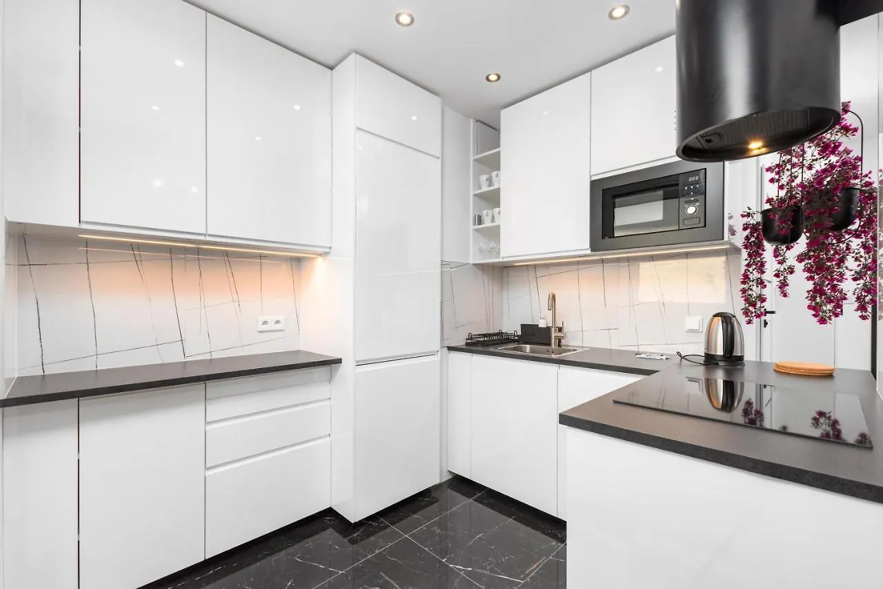 Wiktoryn 6A By Homeprime Warsaw Apartment
